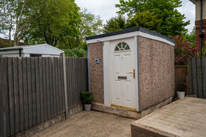 Raisen Hall Road Longley